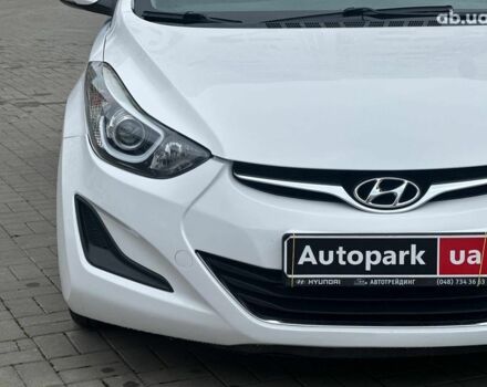 Хендай Аванте 2014 в Одессе на Automoto.ua Белый Хендай Аванте, объемом двигателя 1.6 л и пробегом 201 тыс. км за 8840 $, фото 3 на Automoto.ua