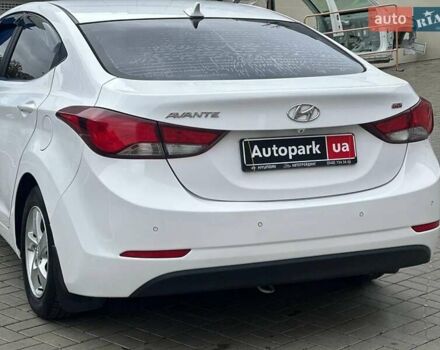 Хендай Аванте 2014 в Одессе на Automoto.ua Белый Хендай Аванте, объемом двигателя 1.6 л и пробегом 201 тыс. км за 8840 $, фото 6 на Automoto.ua