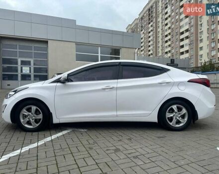 Хендай Аванте 2014 в Одессе на Automoto.ua Белый Хендай Аванте, объемом двигателя 1.6 л и пробегом 201 тыс. км за 8840 $, фото 11 на Automoto.ua