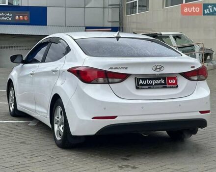 Хендай Аванте 2014 в Одессе на Automoto.ua Белый Хендай Аванте, объемом двигателя 1.6 л и пробегом 201 тыс. км за 8840 $, фото 9 на Automoto.ua