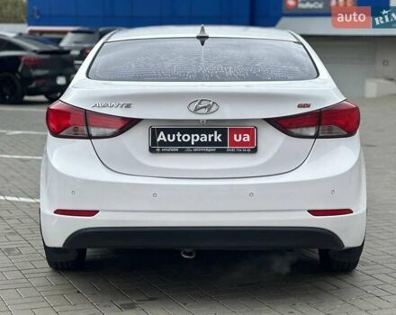 Хендай Аванте 2014 в Одессе на Automoto.ua Белый Хендай Аванте, объемом двигателя 1.6 л и пробегом 201 тыс. км за 8840 $, фото 8 на Automoto.ua