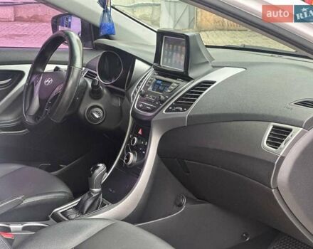 Хендай Аванте 2014 в Одессе на Automoto.ua Белый Хендай Аванте, объемом двигателя 1.6 л и пробегом 201 тыс. км за 8840 $, фото 19 на Automoto.ua