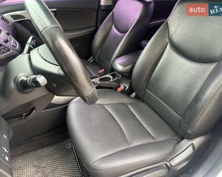 Хендай Аванте 2014 в Одессе на Automoto.ua Белый Хендай Аванте, объемом двигателя 1.6 л и пробегом 201 тыс. км за 8840 $, фото 15 на Automoto.ua