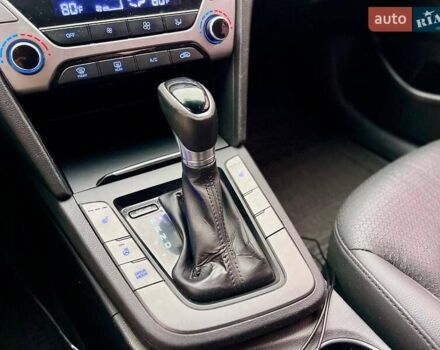 Білий Хендай Аванте, об'ємом двигуна 1.6 л та пробігом 350 тис. км за 9300 $, фото 21 на Automoto.ua