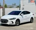 Белый Хендай Аванте, объемом двигателя 1.6 л и пробегом 350 тыс. км за 8900 $, фото 1 на Automoto.ua