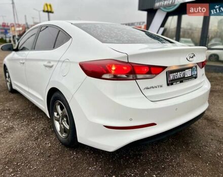 Білий Хендай Аванте, об'ємом двигуна 1.6 л та пробігом 350 тис. км за 9300 $, фото 26 на Automoto.ua