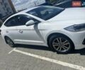 Белый Хендай Аванте, объемом двигателя 1.58 л и пробегом 188 тыс. км за 12500 $, фото 3 на Automoto.ua