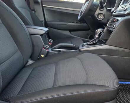 Белый Хендай Аванте, объемом двигателя 1.6 л и пробегом 200 тыс. км за 10500 $, фото 19 на Automoto.ua