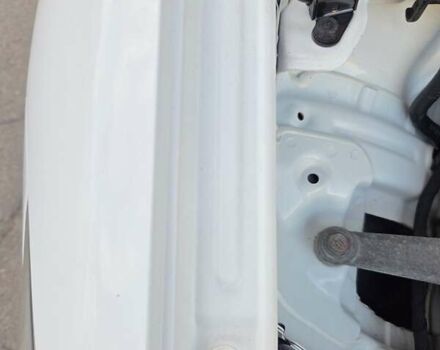 Белый Хендай Аванте, объемом двигателя 1.6 л и пробегом 200 тыс. км за 10500 $, фото 26 на Automoto.ua