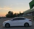 Белый Хендай Аванте, объемом двигателя 1.6 л и пробегом 183 тыс. км за 11000 $, фото 3 на Automoto.ua