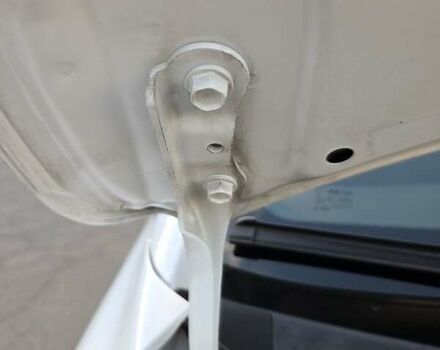 Белый Хендай Аванте, объемом двигателя 1.6 л и пробегом 200 тыс. км за 10500 $, фото 27 на Automoto.ua