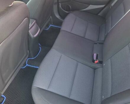 Белый Хендай Аванте, объемом двигателя 1.6 л и пробегом 200 тыс. км за 10500 $, фото 21 на Automoto.ua