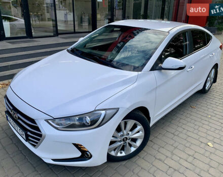 Белый Хендай Аванте, объемом двигателя 1.6 л и пробегом 192 тыс. км за 11600 $, фото 32 на Automoto.ua