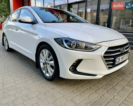 Белый Хендай Аванте, объемом двигателя 1.6 л и пробегом 192 тыс. км за 11600 $, фото 15 на Automoto.ua