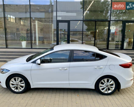 Белый Хендай Аванте, объемом двигателя 1.6 л и пробегом 192 тыс. км за 11600 $, фото 38 на Automoto.ua