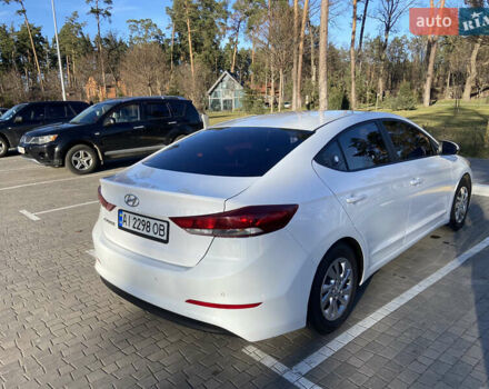 Белый Хендай Аванте, объемом двигателя 1.59 л и пробегом 204 тыс. км за 9700 $, фото 11 на Automoto.ua