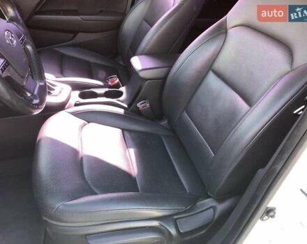 Хендай Аванте 2017 в Петропавлівська Борщагівка на Automoto.ua Белый Хендай Аванте, объемом двигателя 1.59 л и пробегом 153 тыс. км за 12999 $, фото 12 на Automoto.ua