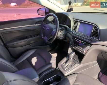 Белый Хендай Аванте, объемом двигателя 1.59 л и пробегом 153 тыс. км за 12900 $, фото 42 на Automoto.ua