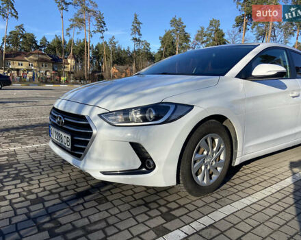 Белый Хендай Аванте, объемом двигателя 1.59 л и пробегом 204 тыс. км за 9700 $, фото 10 на Automoto.ua