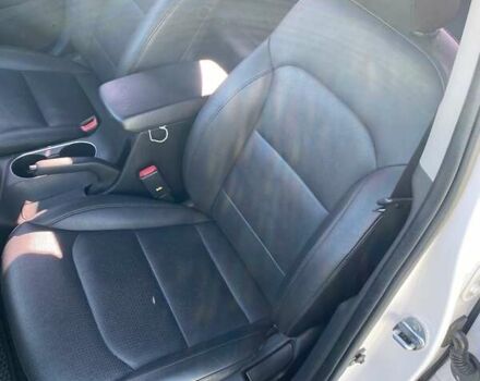 Белый Хендай Аванте, объемом двигателя 0 л и пробегом 79 тыс. км за 12800 $, фото 78 на Automoto.ua