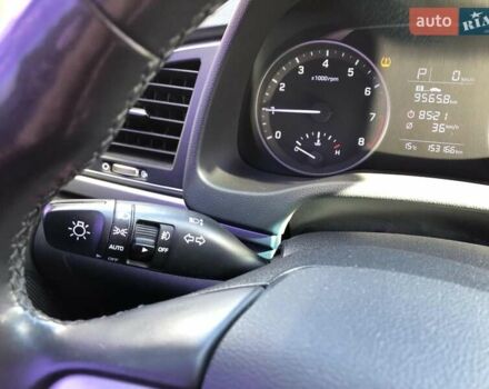 Белый Хендай Аванте, объемом двигателя 1.59 л и пробегом 153 тыс. км за 12900 $, фото 19 на Automoto.ua