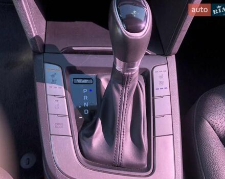 Белый Хендай Аванте, объемом двигателя 1.59 л и пробегом 153 тыс. км за 12900 $, фото 16 на Automoto.ua