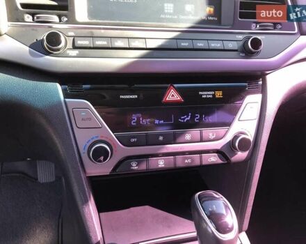 Белый Хендай Аванте, объемом двигателя 1.59 л и пробегом 153 тыс. км за 12900 $, фото 14 на Automoto.ua