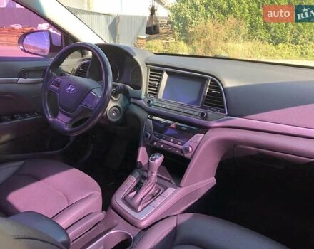 Хендай Аванте 2017 в Петропавлівська Борщагівка на Automoto.ua Белый Хендай Аванте, объемом двигателя 1.59 л и пробегом 153 тыс. км за 12999 $, фото 36 на Automoto.ua