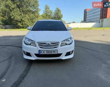 Білий Хендай Аванте, об'ємом двигуна 1.6 л та пробігом 228 тис. км за 8000 $, фото 1 на Automoto.ua