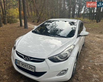 Белый Хендай Аванте, объемом двигателя 1.59 л и пробегом 232 тыс. км за 10000 $, фото 1 на Automoto.ua