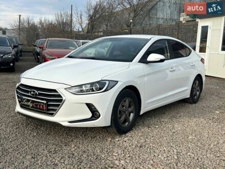 Білий Хендай Аванте, об'ємом двигуна 1.6 л та пробігом 251 тис. км за 9700 $, фото 1 на Automoto.ua