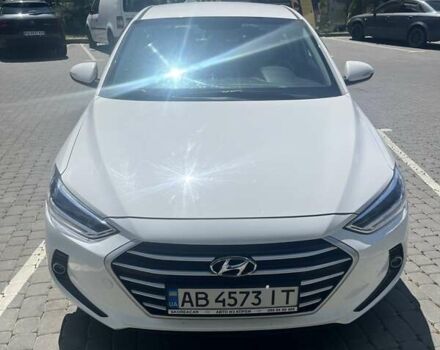 Белый Хендай Аванте, объемом двигателя 1.58 л и пробегом 188 тыс. км за 12500 $, фото 1 на Automoto.ua