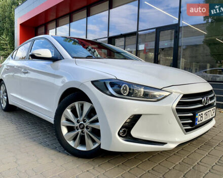 Білий Хендай Аванте, об'ємом двигуна 1.6 л та пробігом 192 тис. км за 11600 $, фото 1 на Automoto.ua