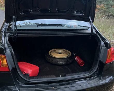 Черный Хендай Аванте, объемом двигателя 1.6 л и пробегом 154 тыс. км за 6000 $, фото 56 на Automoto.ua