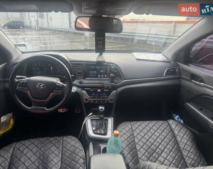 Хендай Аванте 2016 в Киеве на Automoto.ua Черный Хендай Аванте, объемом двигателя 1.6 л и пробегом 236 тыс. км за 11200 $, фото 5 на Automoto.ua