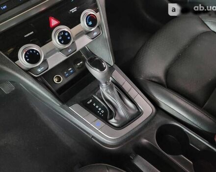 Хендай Аванте, объемом двигателя 1.6 л и пробегом 149 тыс. км за 15800 $, фото 20 на Automoto.ua