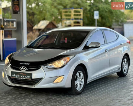 Сірий Хендай Аванте, об'ємом двигуна 1.59 л та пробігом 212 тис. км за 8999 $, фото 2 на Automoto.ua