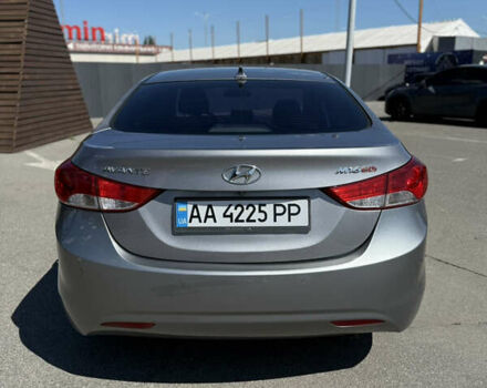 Серый Хендай Аванте, объемом двигателя 1.6 л и пробегом 186 тыс. км за 8800 $, фото 5 на Automoto.ua