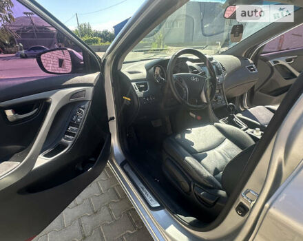 Хендай Аванте 2014 в Житомире на Automoto.ua Серый Хендай Аванте, объемом двигателя 1.58 л и пробегом 249 тыс. км за 8600 $, фото 9 на Automoto.ua