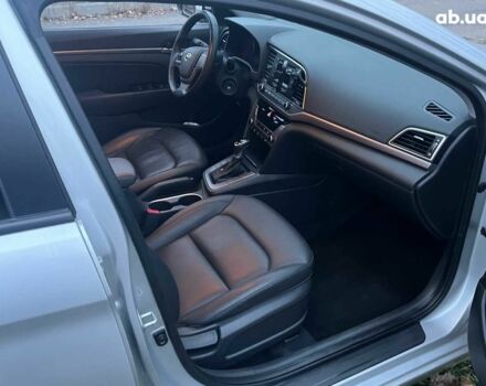 Серый Хендай Аванте, объемом двигателя 1.6 л и пробегом 189 тыс. км за 11690 $, фото 25 на Automoto.ua