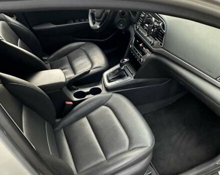 Сірий Хендай Аванте, об'ємом двигуна 1.6 л та пробігом 189 тис. км за 11500 $, фото 5 на Automoto.ua