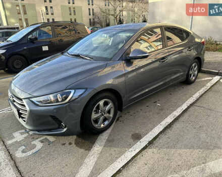 Серый Хендай Аванте, объемом двигателя 1.6 л и пробегом 185 тыс. км за 11800 $, фото 12 на Automoto.ua