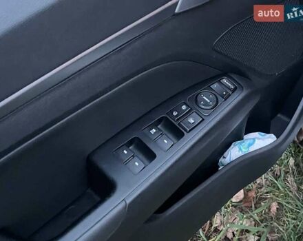 Серый Хендай Аванте, объемом двигателя 1.6 л и пробегом 189 тыс. км за 11690 $, фото 14 на Automoto.ua