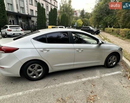 Сірий Хендай Аванте, об'ємом двигуна 1.6 л та пробігом 189 тис. км за 11500 $, фото 1 на Automoto.ua