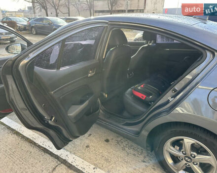 Серый Хендай Аванте, объемом двигателя 1.6 л и пробегом 185 тыс. км за 11800 $, фото 13 на Automoto.ua