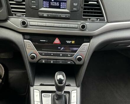 Сірий Хендай Аванте, об'ємом двигуна 1.6 л та пробігом 189 тис. км за 11500 $, фото 10 на Automoto.ua