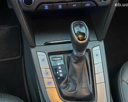 Серый Хендай Аванте, объемом двигателя 1.6 л и пробегом 189 тыс. км за 11690 $, фото 21 на Automoto.ua