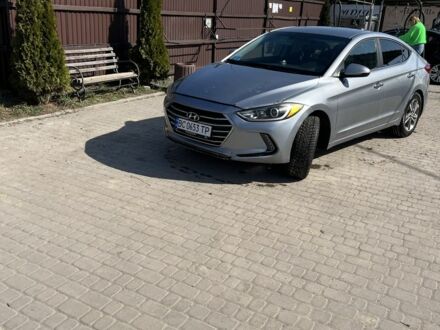 Серый Хендай Аванте, объемом двигателя 2 л и пробегом 320 тыс. км за 10000 $, фото 1 на Automoto.ua