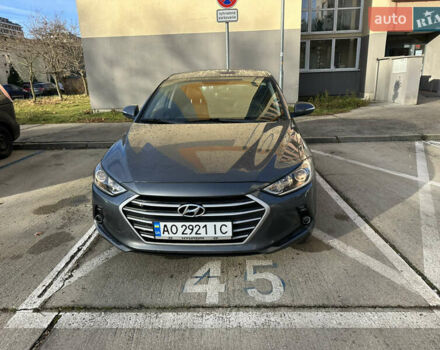 Серый Хендай Аванте, объемом двигателя 1.6 л и пробегом 185 тыс. км за 11800 $, фото 1 на Automoto.ua
