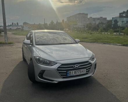 Серый Хендай Аванте, объемом двигателя 1.58 л и пробегом 175 тыс. км за 12000 $, фото 1 на Automoto.ua